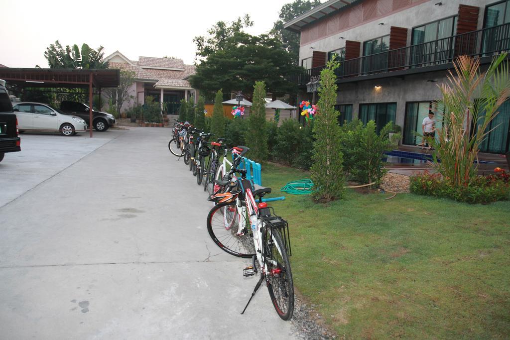 The Bike Loft Family Hostel Hua Hin Dış mekan fotoğraf