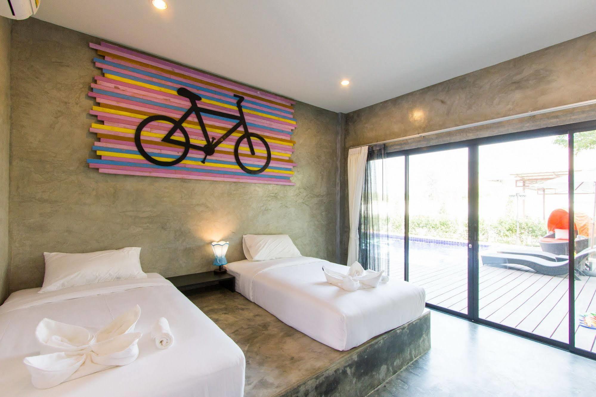 The Bike Loft Family Hostel Hua Hin Dış mekan fotoğraf